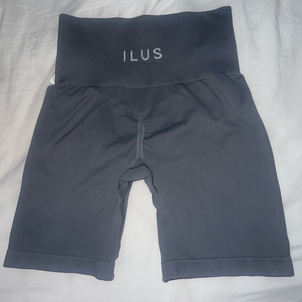 Ilus Label - SEAMLUX INTENSIFY SHORTS